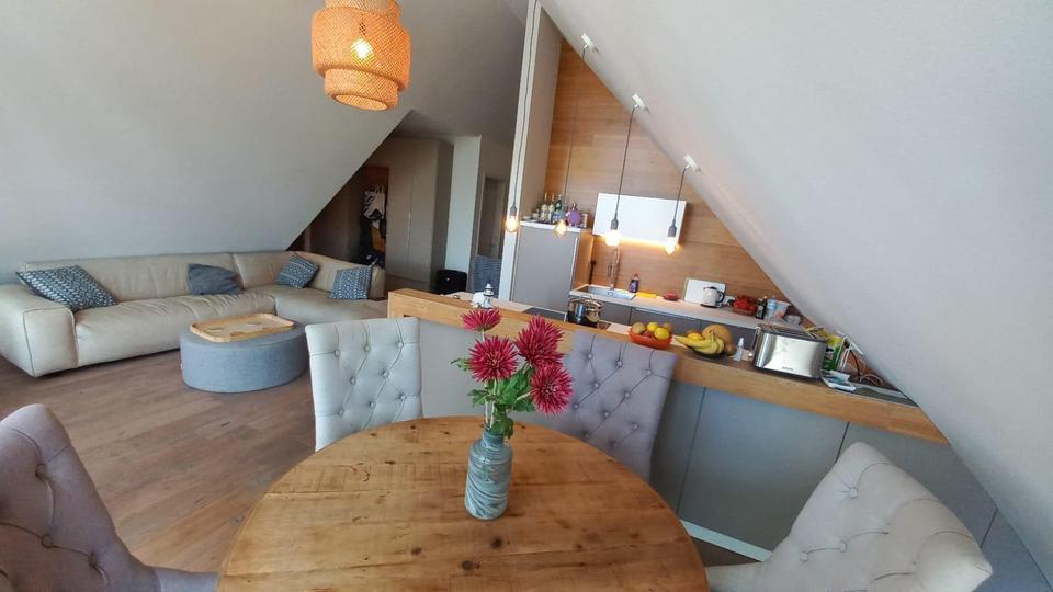 Dachgeschoßwohnung Timmendorfer Strand - 3 Zimmer, 90 m&sup2;, 1.700&euro; | Angebot:25452977