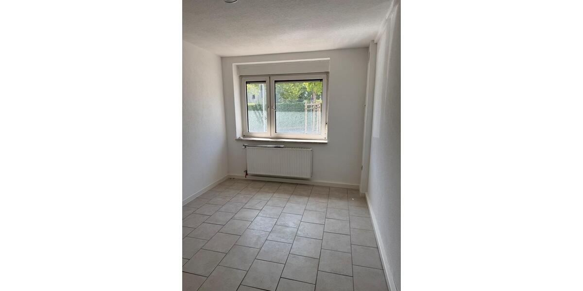 Erdgeschoßwohnung Bebra - 3 Zimmer, 70 m&sup2;, 700&euro; | Angebot:26676039