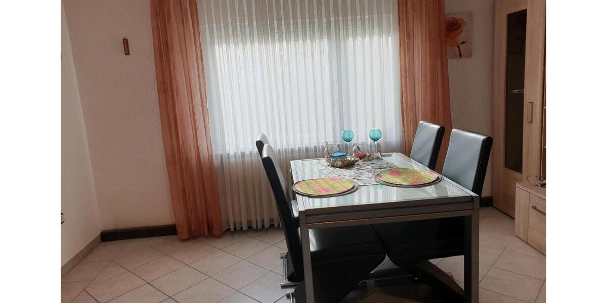 Schöne 4-Zimmer Wohnung zimmer