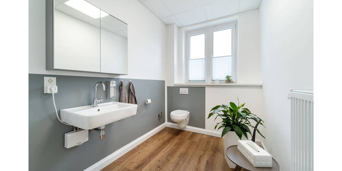 Gewerbeobjekt Bielefeld Innenstadt - 2 Zimmer, 86 m&sup2;, 860&euro; | Angebot:26174514