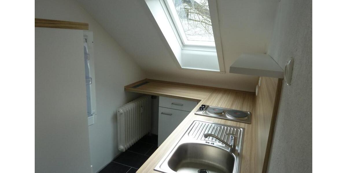 Dachgeschoßwohnung Marburg Biegenviertel - 1 Zimmer, 30 m&sup2;, 395&euro; | Angebot:26004065