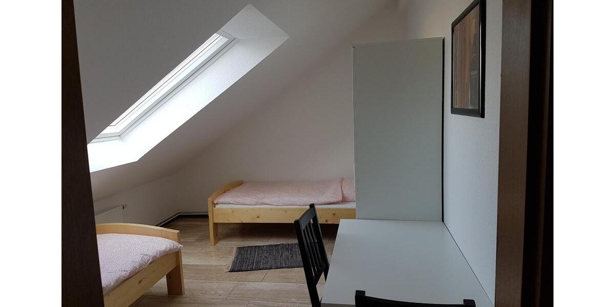 Wohnen auf Zeit Fritzlar - 5 Zimmer, 150 m&sup2;, 175&euro; | Angebot:22910243