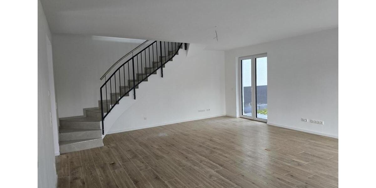 Reihenhaus Höchst im Odenwald - 4 Zimmer, 120 m&sup2;, 1.400&euro; | Angebot:26236776