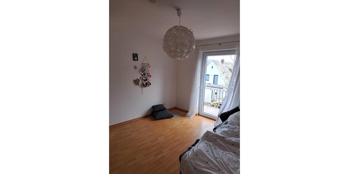 Reihenhaus Würzburg Lengfeld - 7 Zimmer, 146 m&sup2;, 1.750&euro; | Angebot:26368919
