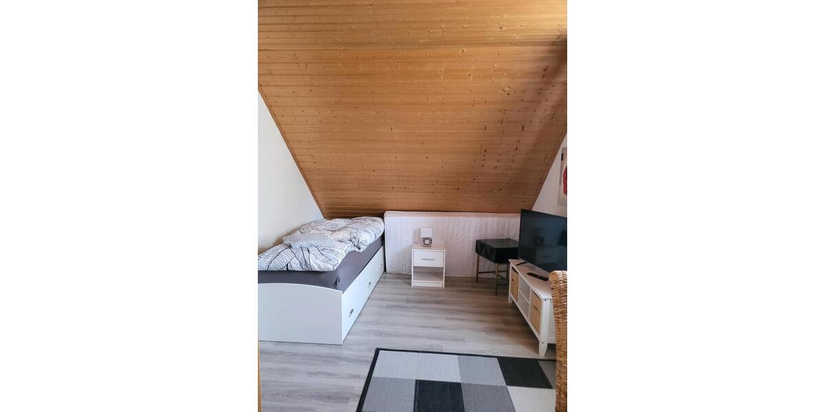 Dachgeschoßwohnung Neustadt an der Donau - 1 Zimmer, 20 m&sup2;, 450&euro; | Angebot:26048580