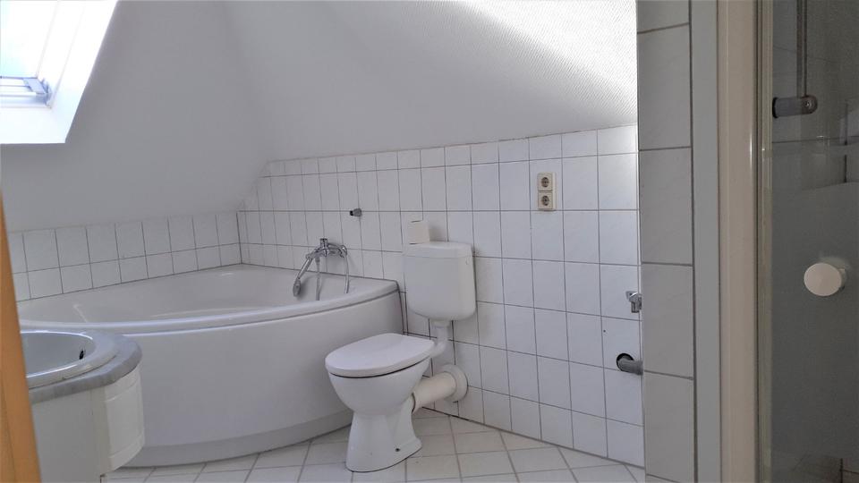 Dachgeschoßwohnung Neustadt an der Orla - 3.5 Zimmer, 99 m&sup2;, 700&euro; | Angebot:24471159