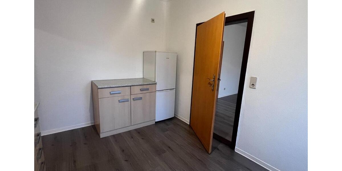 Etagenwohnung Frohburg - 4 Zimmer, 75 m&sup2;, 500&euro; | Angebot:25307272