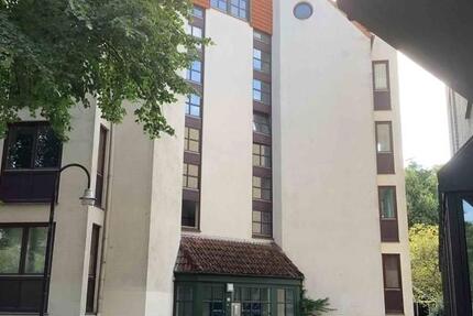 Frisch renovierte 2-Zimmer-Wohnung mit Ausblick zimmer