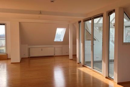 Wohnung Berlin Spandau - 3 Zimmer, 177 m&sup2;, 1.500&euro; | Angebot:26915600