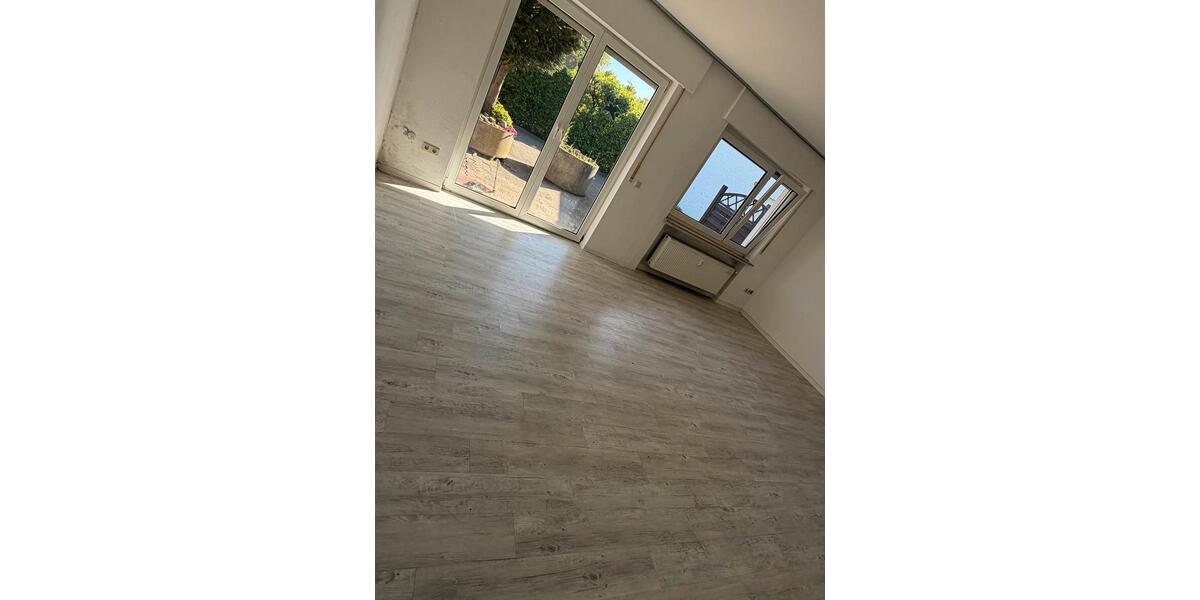 Etagenwohnung Barntrup - 2 Zimmer, 80 m&sup2;, 790&euro; | Angebot:25368122