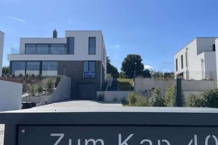 Mit dem Aufzug direkt in die TraumWohnung am Zwenkauer See!
