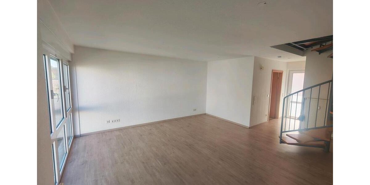 Maisonettenwohnung Schiffweiler - 3 Zimmer, 70 m&sup2;, 800&euro; | Angebot:26522016