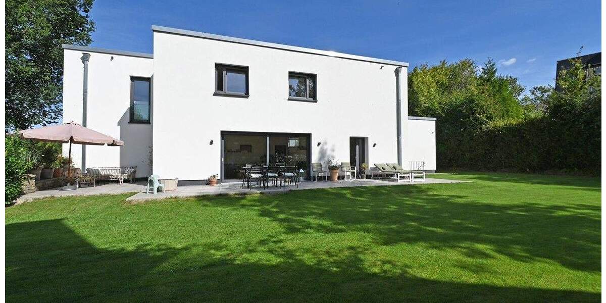 Einfamilienhaus Essen Bredeney - 1 Zimmer, 330 m&sup2;, 5.500&euro; | Angebot:25275680