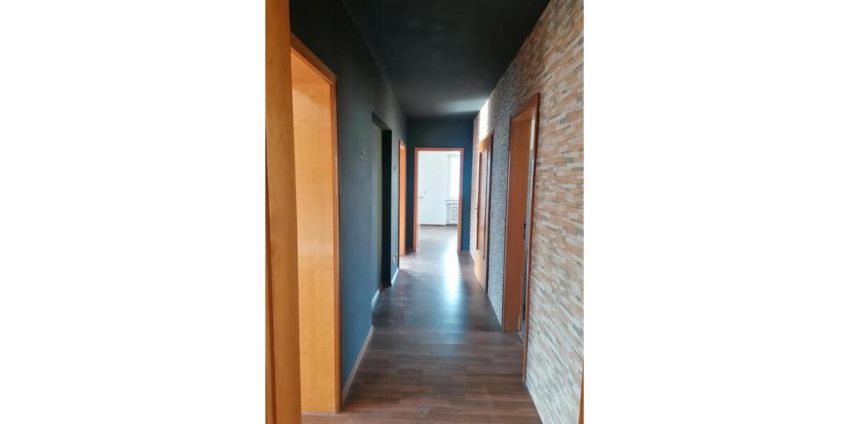 Etagenwohnung Morschen - 3 Zimmer, 90 m&sup2;, 710&euro; | Angebot:26024525