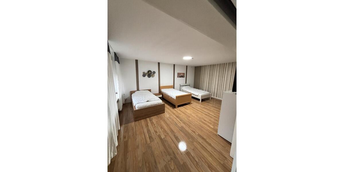 Wohnen auf Zeit Bad Hersfeld - 5 Zimmer, 160 m&sup2;, 27&euro; | Angebot:24718945