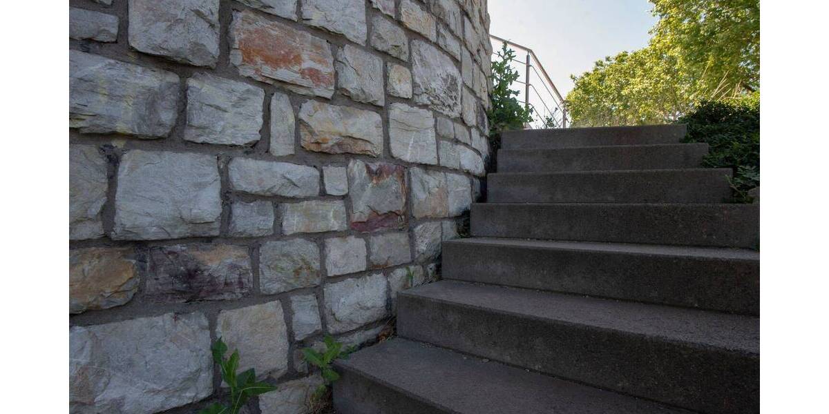 Gewerbeobjekt Usingen - 2 Zimmer, 83 m&sup2;, 795&euro; | Angebot:25740833