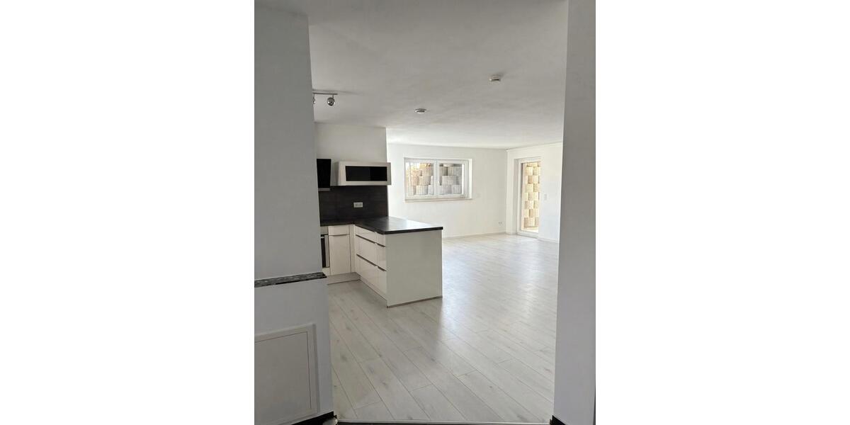 Etagenwohnung Wildberg - 3 Zimmer, 100 m&sup2;, 1.150&euro; | Angebot:26248953