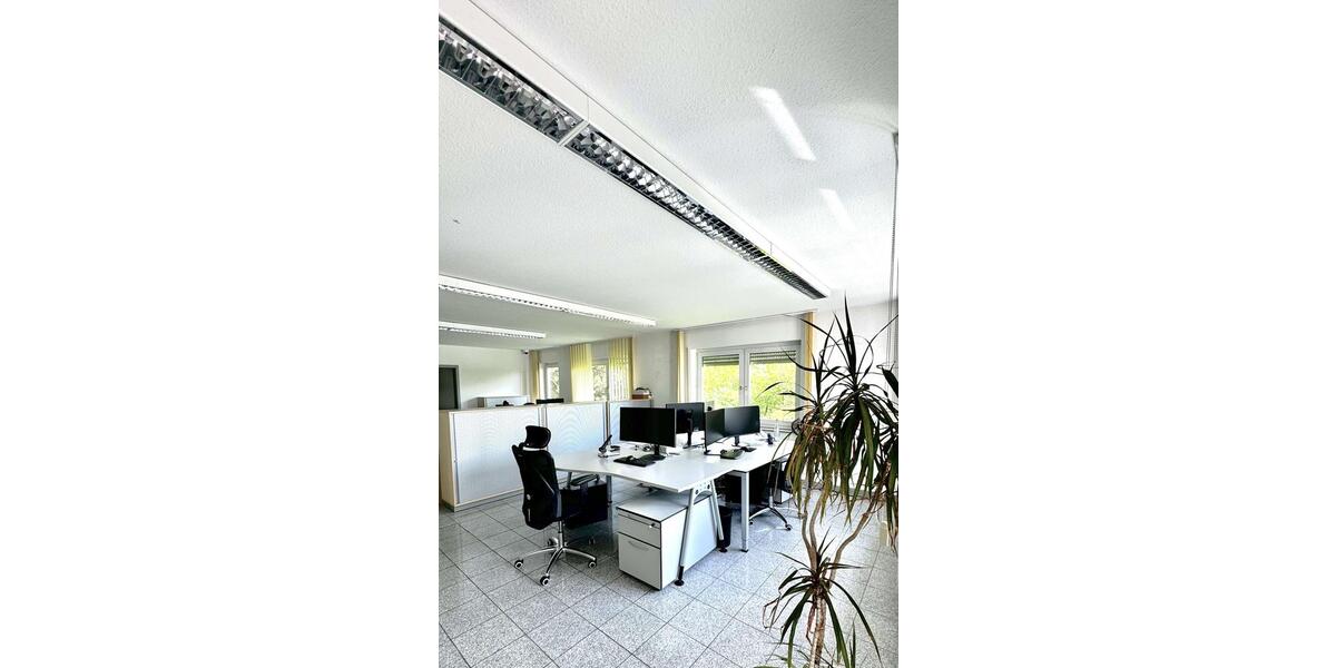 240m² Bürofläche auf einer Büroetage im modernen Bürogebäude, nähe Autobahn im Gewerbegebiet zimmer