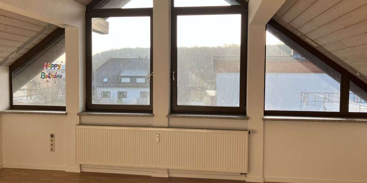 Etagenwohnung Kronach - 4 Zimmer, 109 m&sup2;, 790&euro; | Angebot:25970102