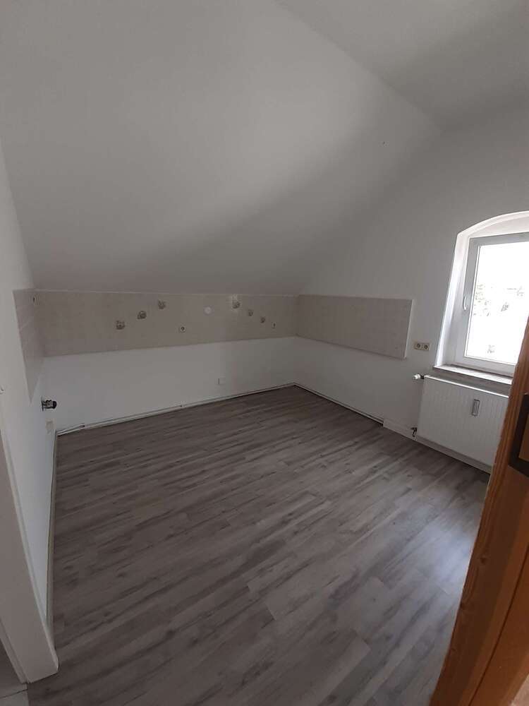 Wohnung zum Mieten in Oelsnitz 258,86 € 60.2 m²