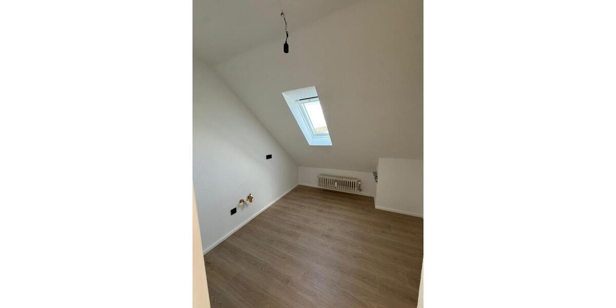 Etagenwohnung Kassel Nordshausen - 4 Zimmer, 85 m&sup2;, 980&euro; | Angebot:25306031