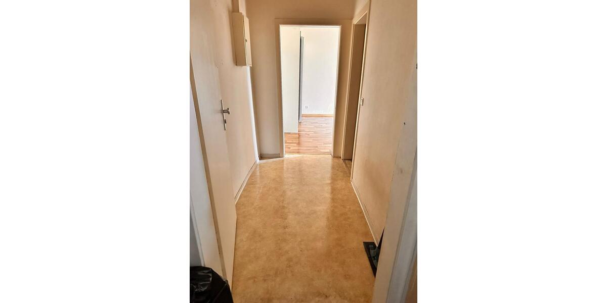 Etagenwohnung Suhl - 1 Zimmer, 39 m&sup2;, 200&euro; | Angebot:21294448