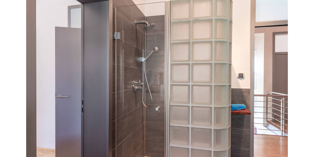 Einfamilienhaus Überherrn Altforweiler - 8 Zimmer, 188 m&sup2;, 2.100&euro; | Angebot:25706634