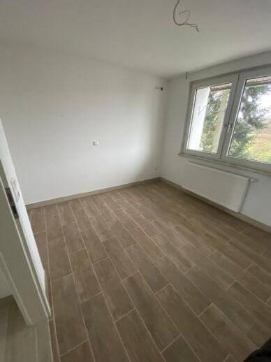Etagenwohnung Troisdorf - 3 Zimmer, 80 m&sup2;, 1.300&euro; | Angebot:25703065