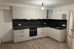Schöne und neuwertige 2 12-Zimmer-Erdgeschoßwohnung mit EBK