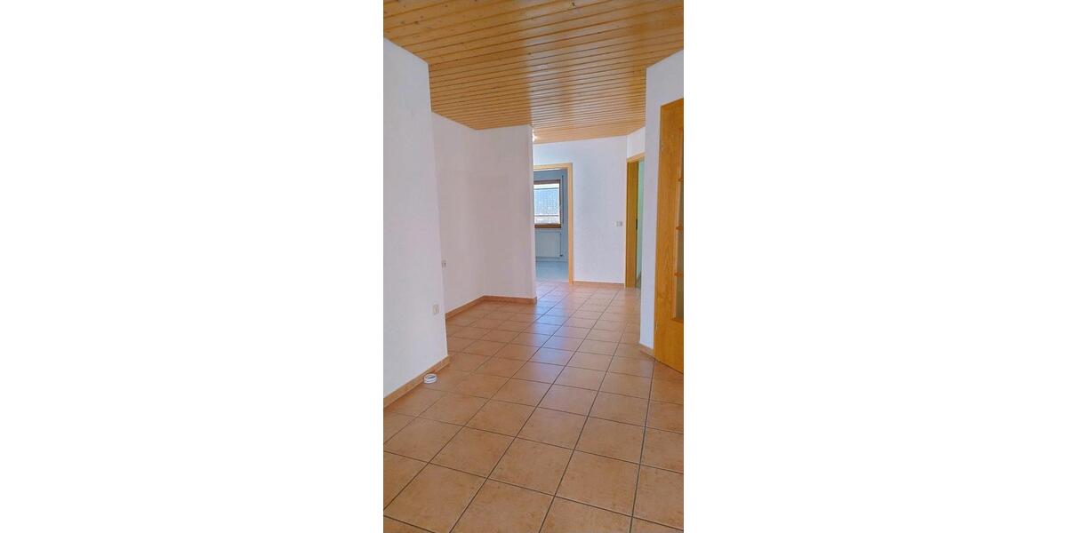 Etagenwohnung Hohentengen - 5 Zimmer, 120 m&sup2;, 1.150&euro; | Angebot:26612886
