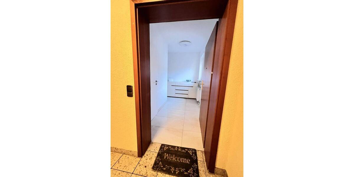 Etagenwohnung Baden-Baden Innenstadt - 2 Zimmer, 75 m&sup2;, 900&euro; | Angebot:26826283