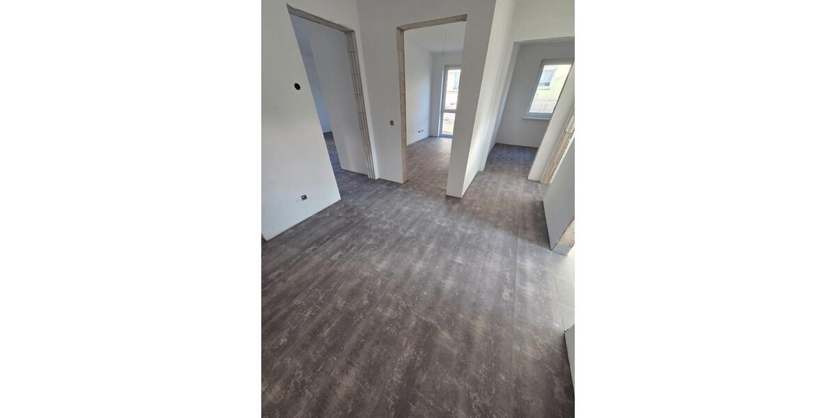 Dachgeschoßwohnung Kronach - 4 Zimmer, 87 m&sup2;, 785&euro; | Angebot:26248525