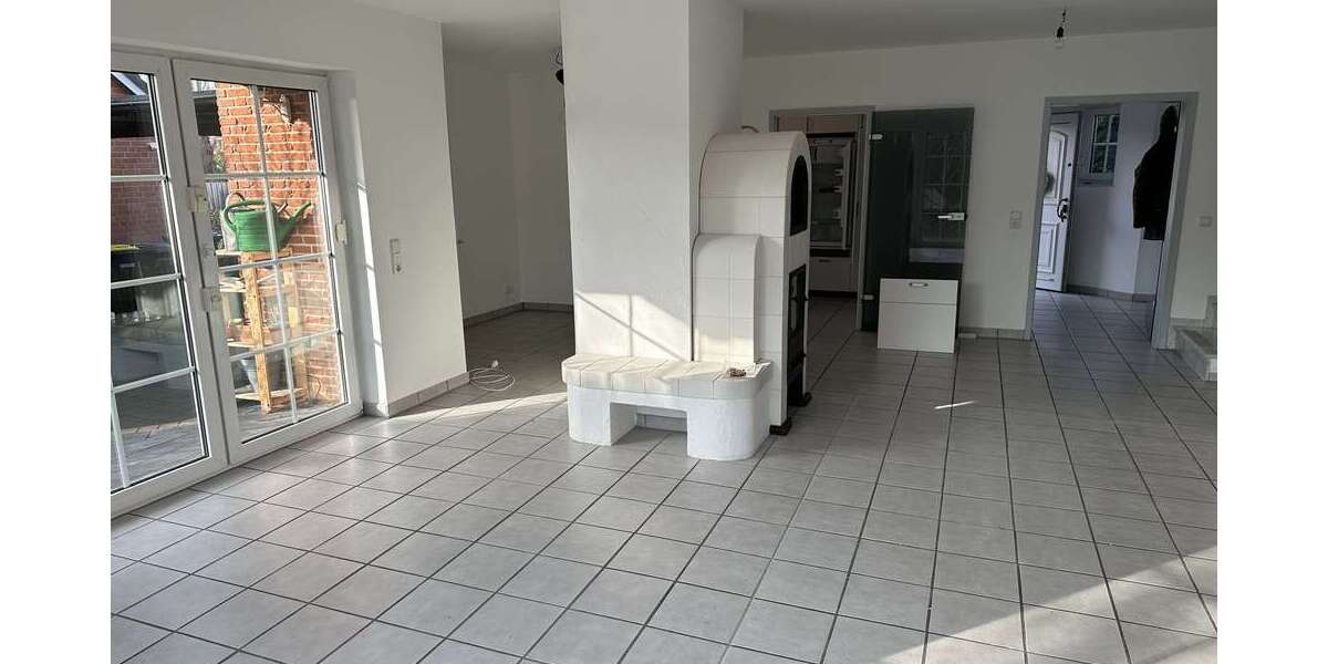 Einfamilienhaus Großburgwedel - 5 Zimmer, 145 m&sup2;, 1.600&euro; | Angebot:26383343