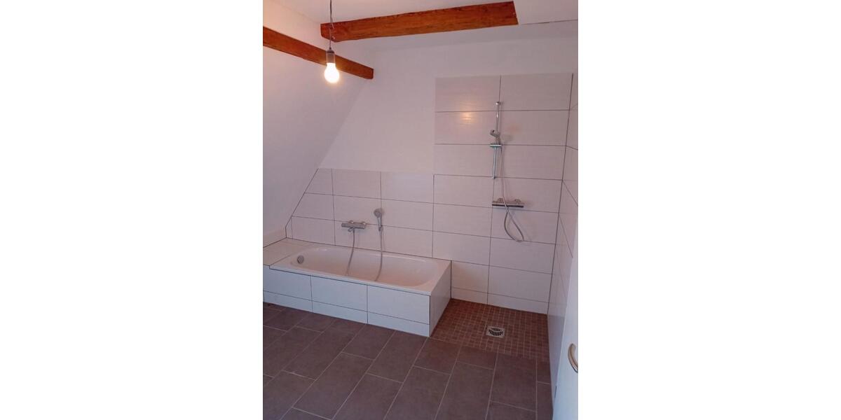 Dachgeschoßwohnung Krumbach (Schwaben) - 4.5 Zimmer, 130 m&sup2;, 980&euro; | Angebot:26552571