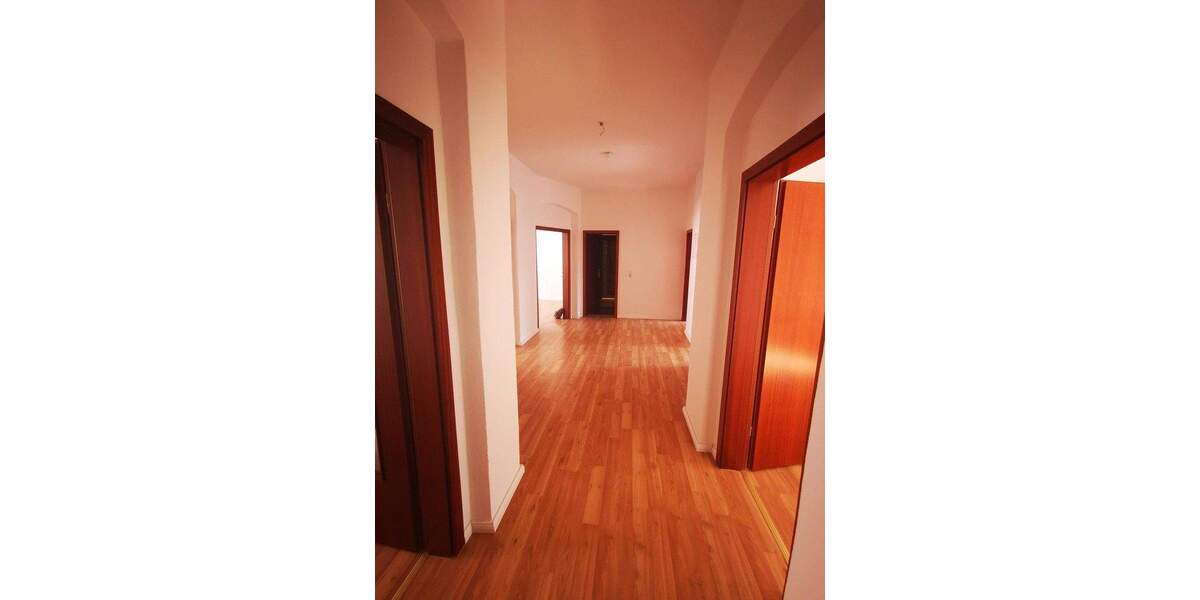 Etagenwohnung Magdeburg Stadtfeld Ost - 4 Zimmer, 105 m&sup2;, 840&euro; | Angebot:25792976