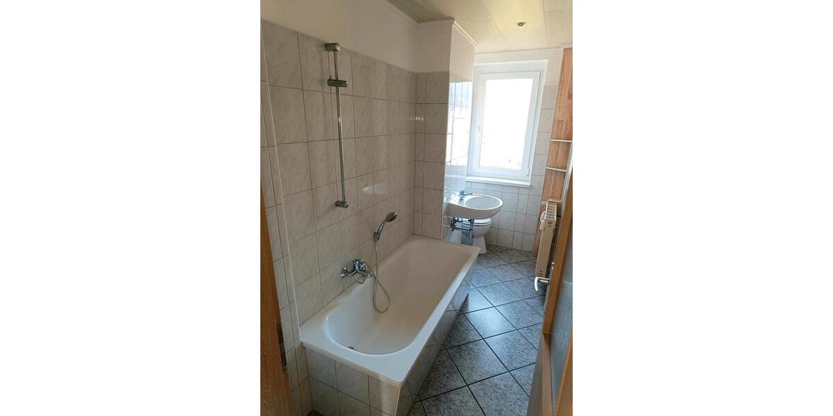 Erdgeschoßwohnung Olbernhau - 3 Zimmer, 68 m&sup2;, 390&euro; | Angebot:25291763