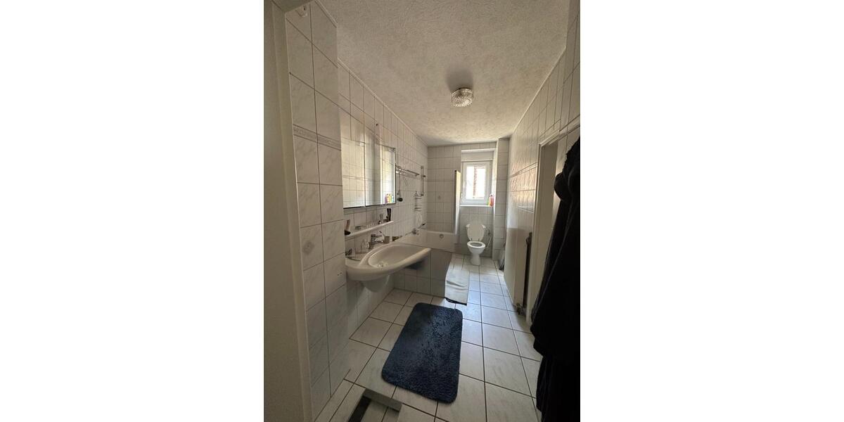 Hochparterre Arneburg - 4 Zimmer, 117 m&sup2;, 719&euro; | Angebot:23729732