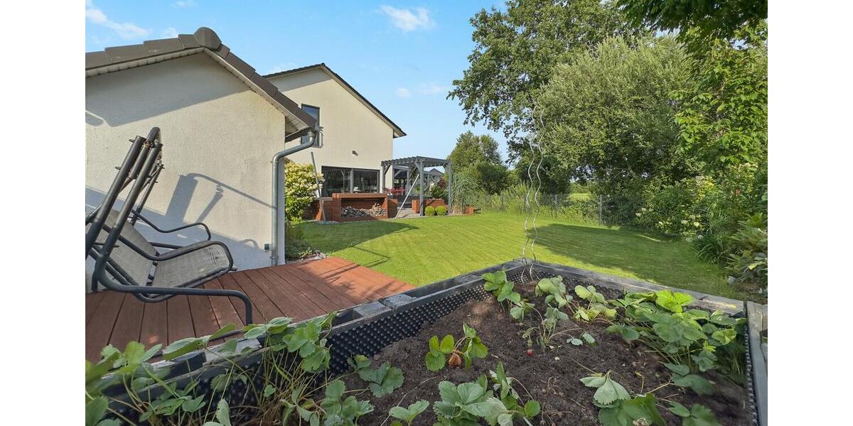 Einfamilienhaus Breiholz - 5 Zimmer, 168 m&sup2;, 2.100&euro; | Angebot:26574576