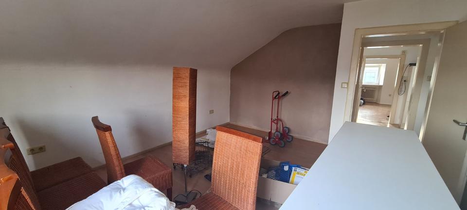Dachgeschoßwohnung Neustadt an der Weinstraße - 2.5 Zimmer, 79 m&sup2;, 780&euro; | Angebot:25933721