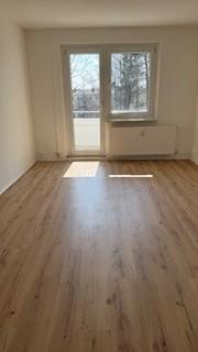 Etagenwohnung Bernsdorf - 2 Zimmer, 67 m&sup2;, 200&euro; | Angebot:26073257