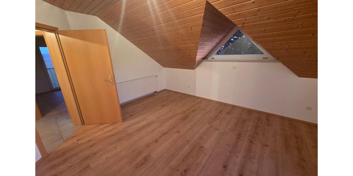 Einfamilienhaus Kettershausen - 11 Zimmer, 132 m&sup2;, 1.400&euro; | Angebot:24898724