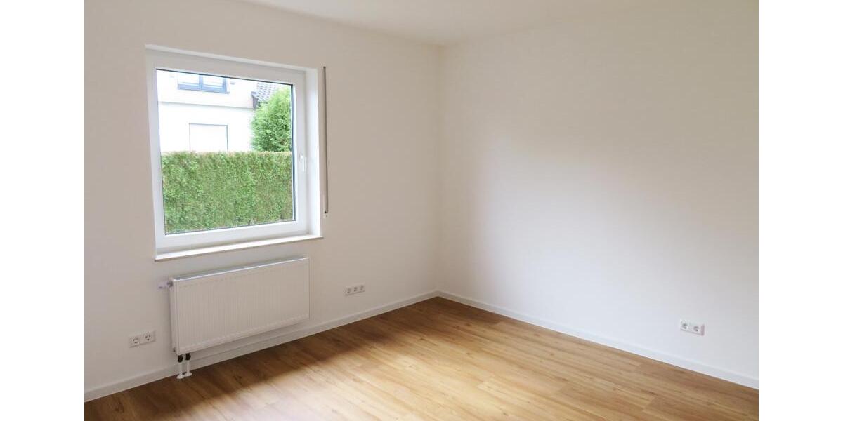 Hochparterre Hetzerath - 4 Zimmer, 104 m&sup2;, 1.050&euro; | Angebot:26625014
