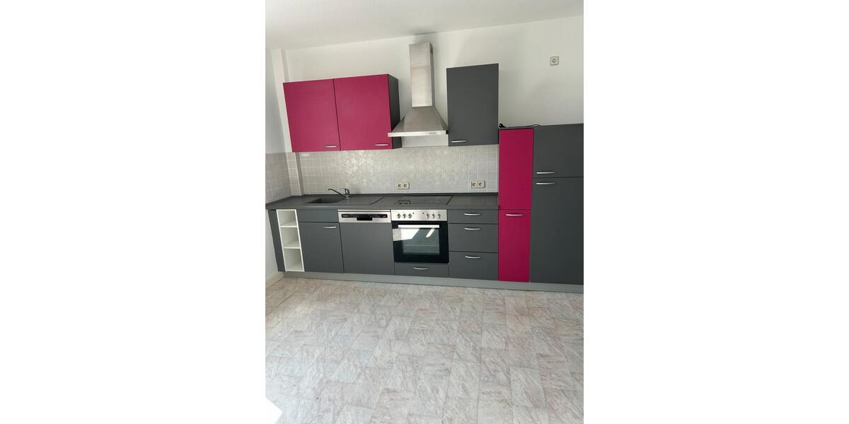 Etagenwohnung Frohburg - 3 Zimmer, 87 m&sup2;, 634&euro; | Angebot:25325158