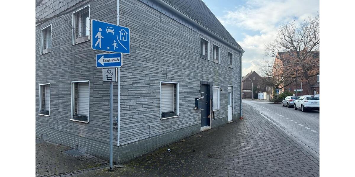 Einfamilienhaus Beckum - 7 Zimmer, 165 m&sup2;, 1&euro; | Angebot:25545215