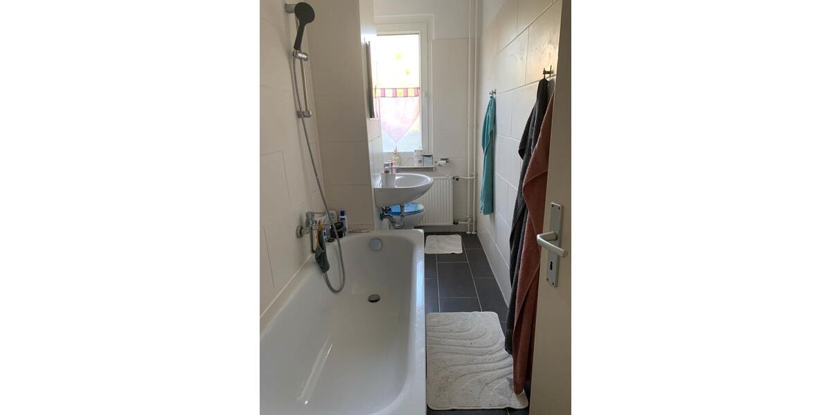 Etagenwohnung Möllenhagen - 2 Zimmer, 46 m&sup2;, 293&euro; | Angebot:26651738