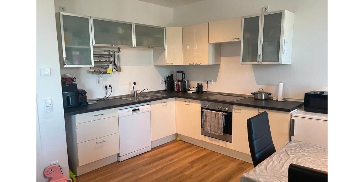 Etagenwohnung Berlin Hellersdorf - 4 Zimmer, 85 m&sup2;, 1.700&euro; | Angebot:26042702