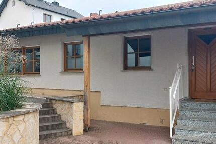 Haus Eichenzell - 3 Zimmer, 101 m&sup2;, 1.000&euro; | Angebot:27618328