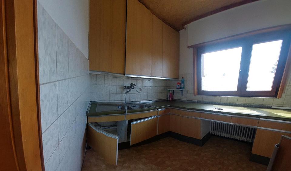 Etagenwohnung Neulußheim - 4 Zimmer, 100 m&sup2;, 1.385&euro; | Angebot:26045304