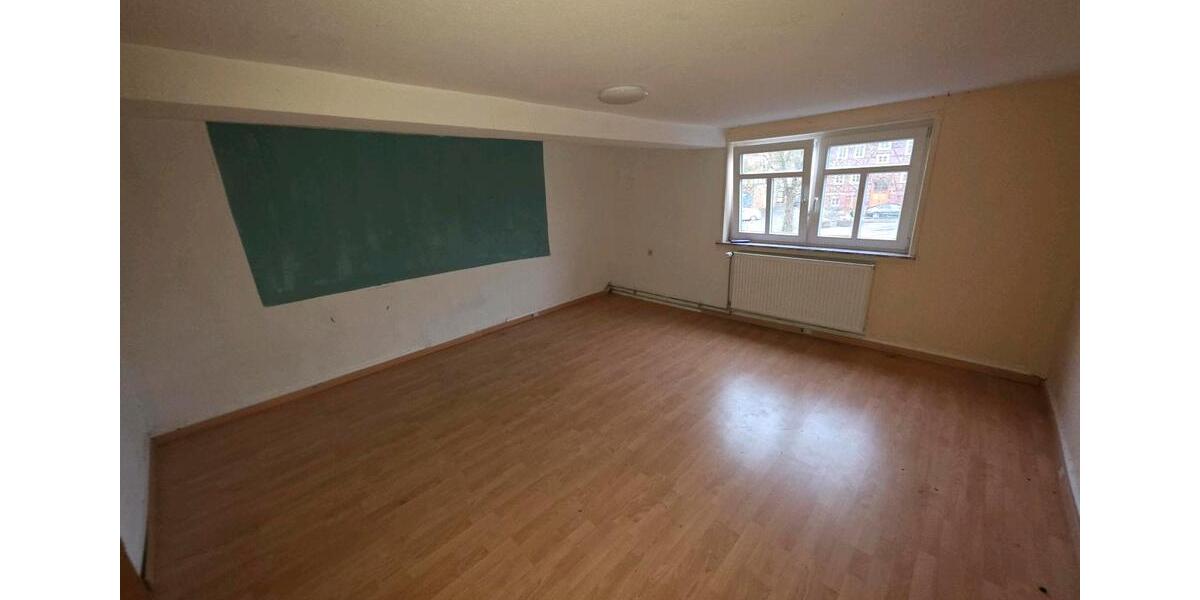 Ab sofort Haus zur Miete zentral Neukirchen Kernstadt 7ZKB + WC 7 zimmer