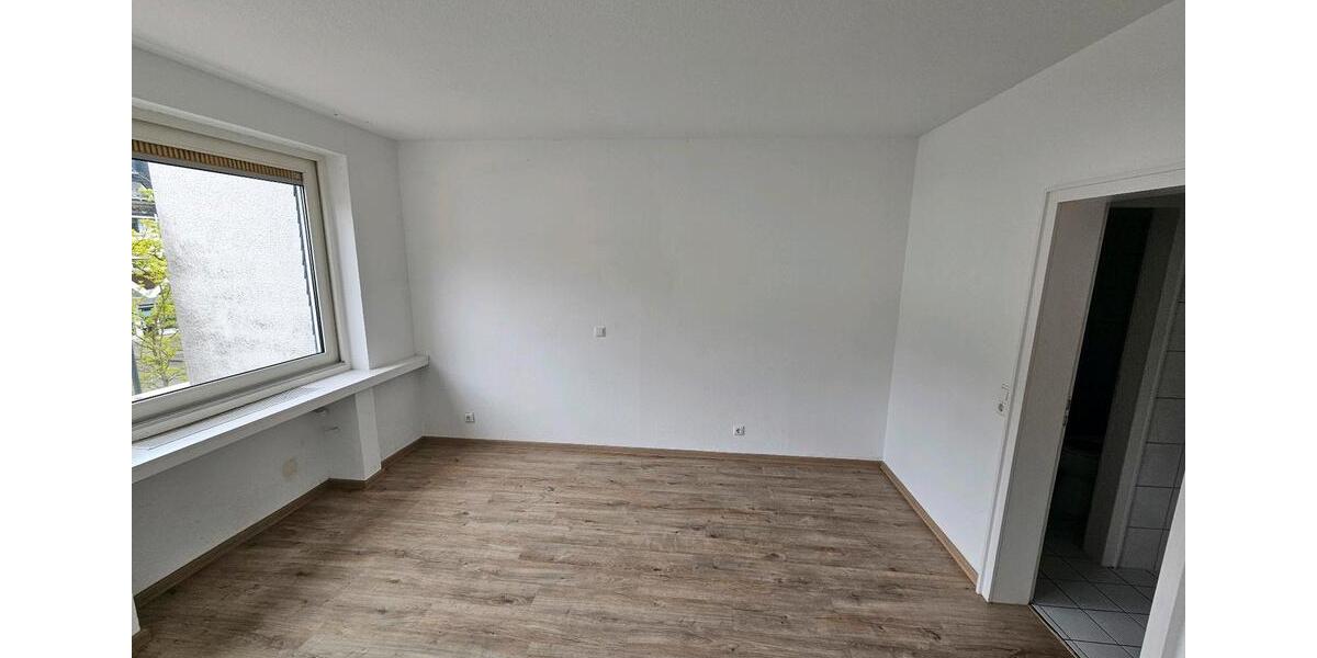 Etagenwohnung Lennestadt - 3 Zimmer, 85 m&sup2;, 890&euro; | Angebot:26693978